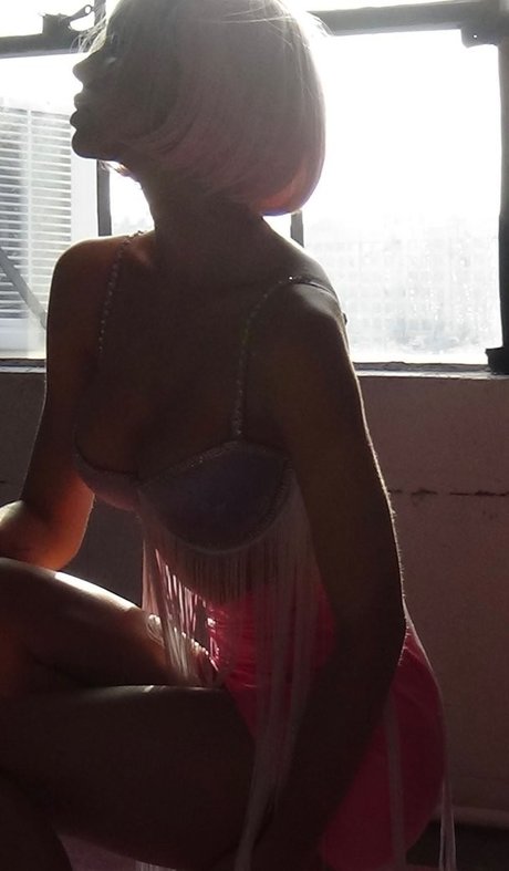 Alexis Ren photo 690