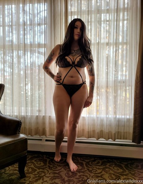 Alexiwildexxx photo 181