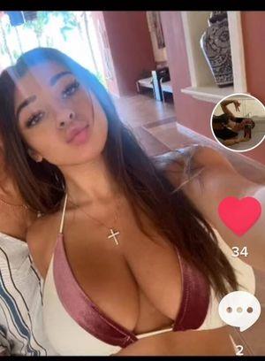 Alexuh1 photo 2