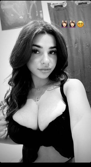 Alexuh1 photo 8