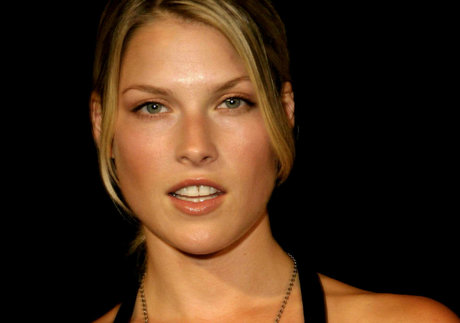 Ali Larter photo 47