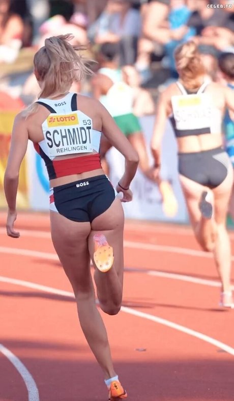 Alica Schmidt photo 22