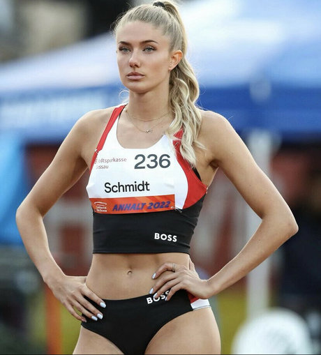 Alica Schmidt photo 36