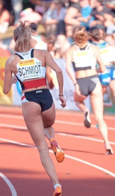 Alica Schmidt photo 46