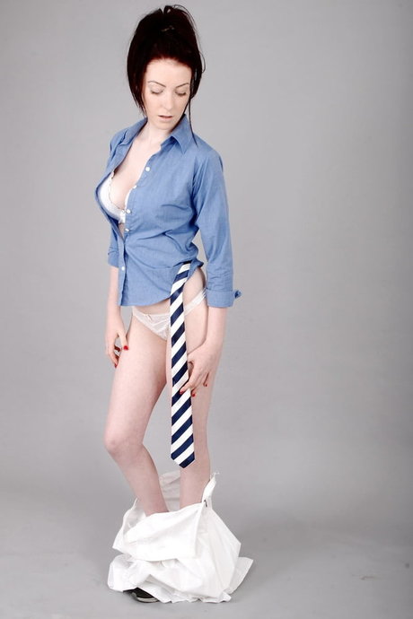 Alice Brookes photo 146