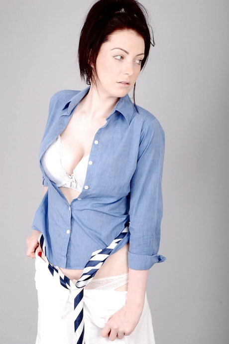 Alice Brookes photo 287