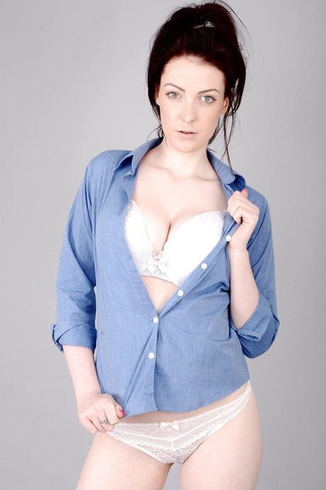 Alice Brookes photo 291
