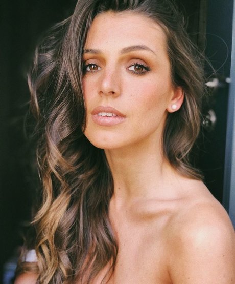 Alice Llenas photo 103