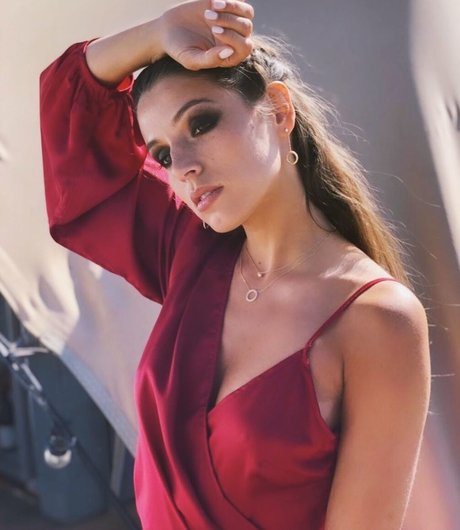 Alice Llenas photo 128