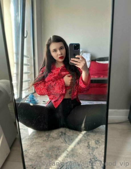 Alice_wood_vip photo 84