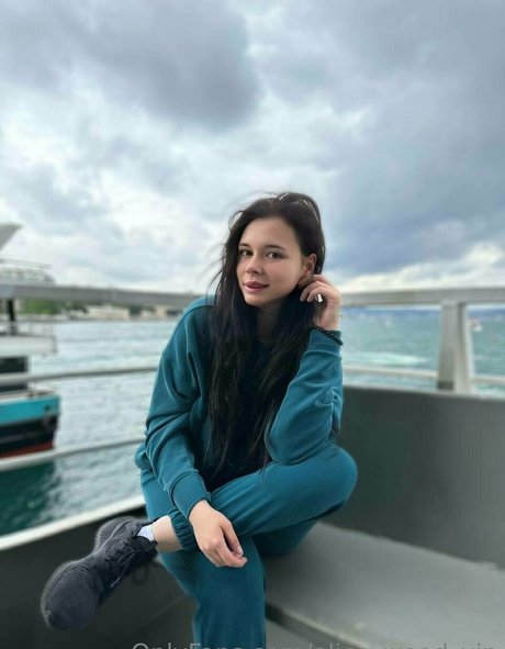 Alice_wood_vip photo 124