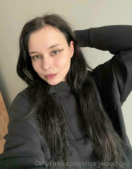 Alice_wood_vip photo 135