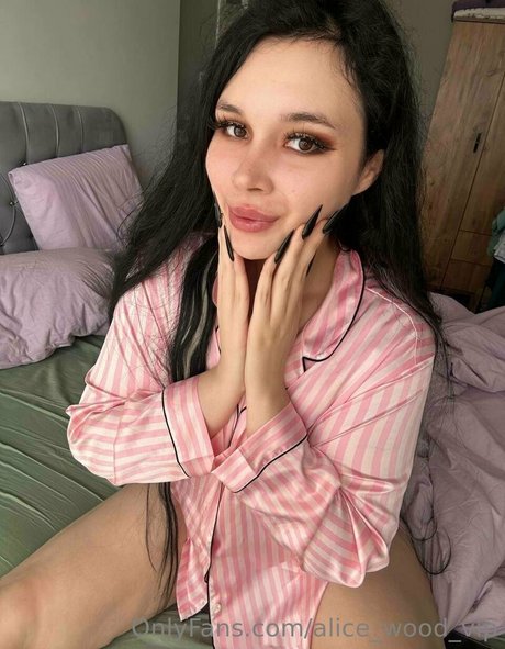 Alice_wood_vip photo 146
