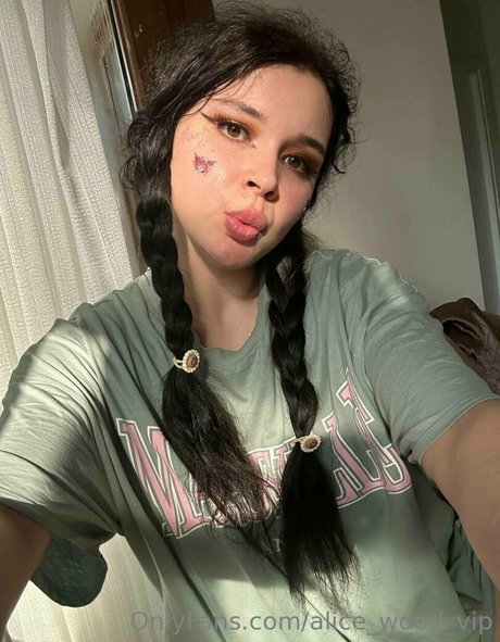 Alice_wood_vip photo 174