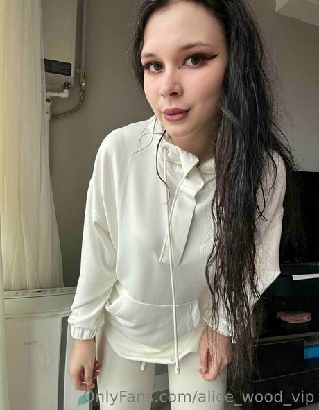 Alice_wood_vip photo 191