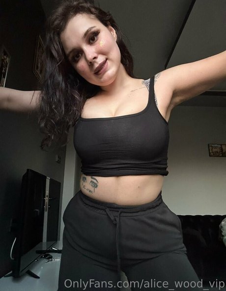Alice_wood_vip photo 235