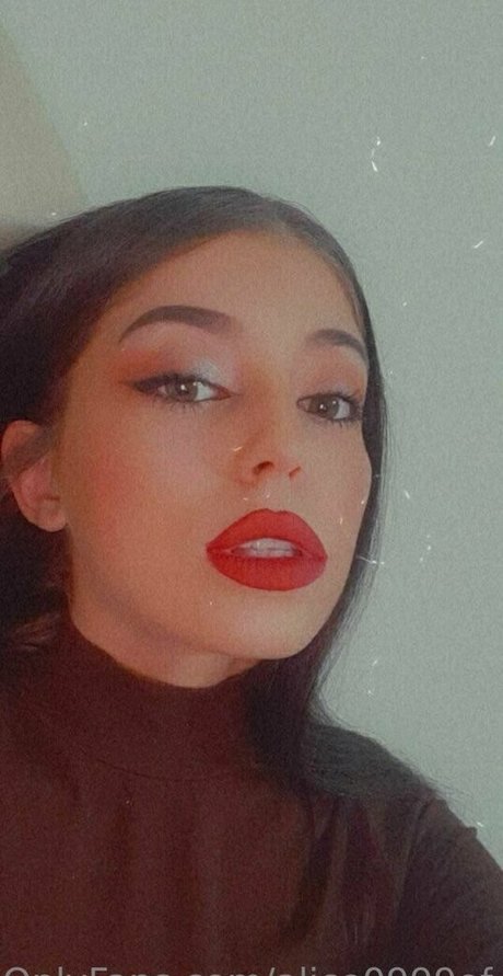 Alice0999of photo 25