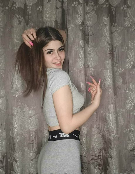 Alice0999of photo 30