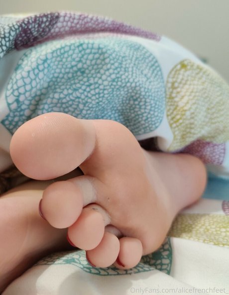Alicefrenchfeet photo 52