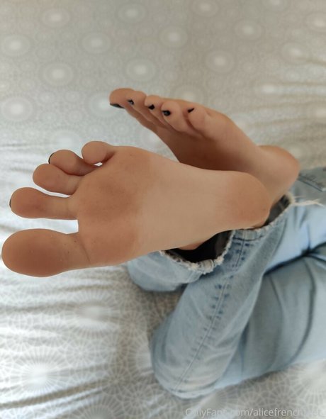 Alicefrenchfeet photo 109