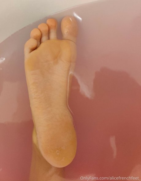 Alicefrenchfeet photo 123