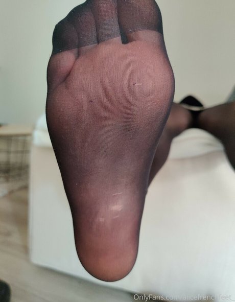 Alicefrenchfeet photo 124