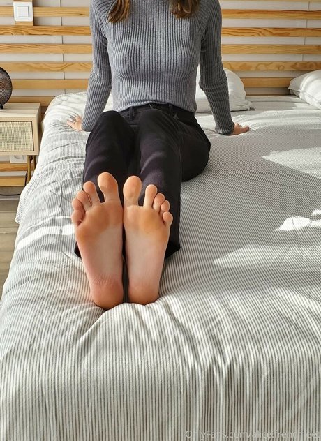 Alicefrenchfeet photo 178