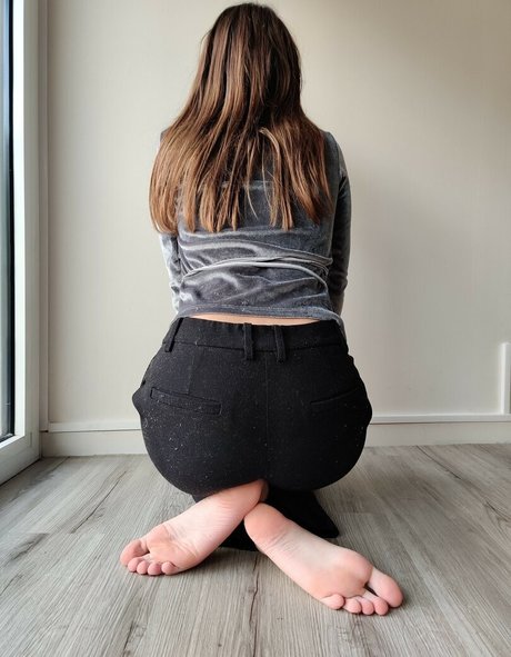 Alicefrenchfeet photo 180