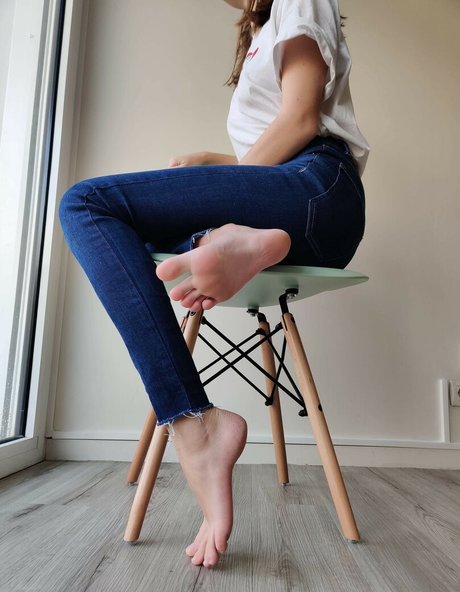 Alicefrenchfeet photo 189