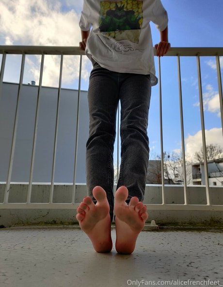 Alicefrenchfeet photo 204