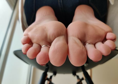 Alicefrenchfeet photo 252