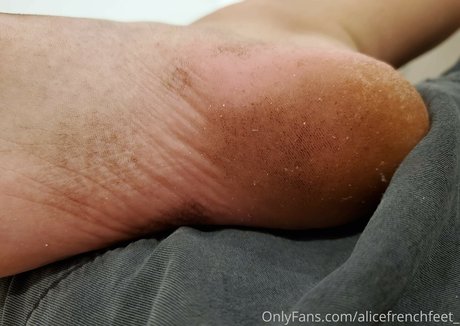 Alicefrenchfeet photo 257
