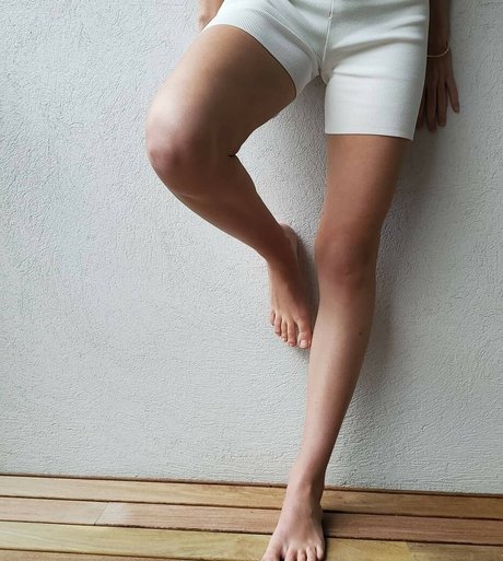 Alicefrenchfeet photo 299