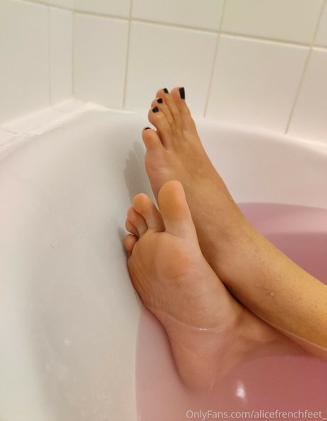 Alicefrenchfeet photo 333