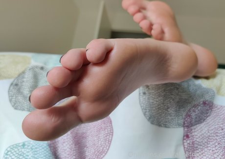 Alicefrenchfeet photo 413