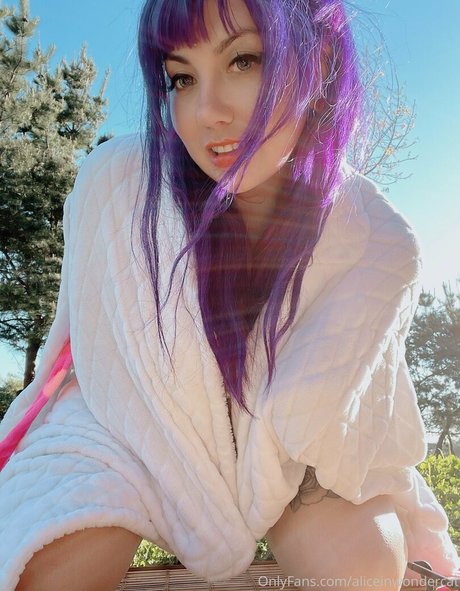 Aliceinwondercat photo 2