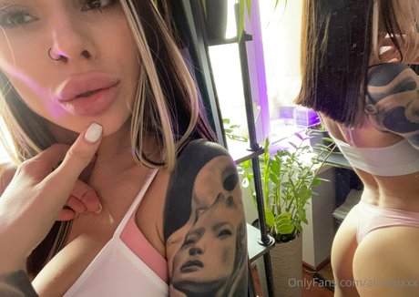 Aliceluxxx photo 41