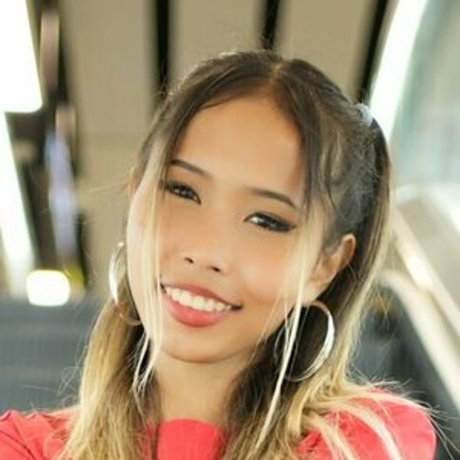 AlicexAllison photo 5