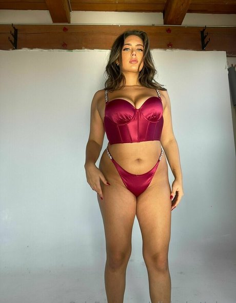 Aliciashottakes photo 16