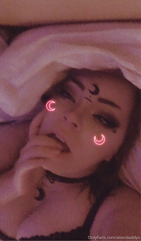 Aliendaddyo photo 7