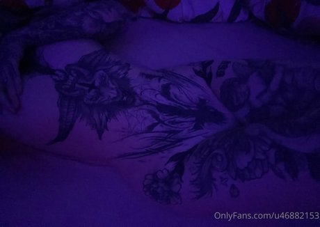 AlienxBaby photo 111