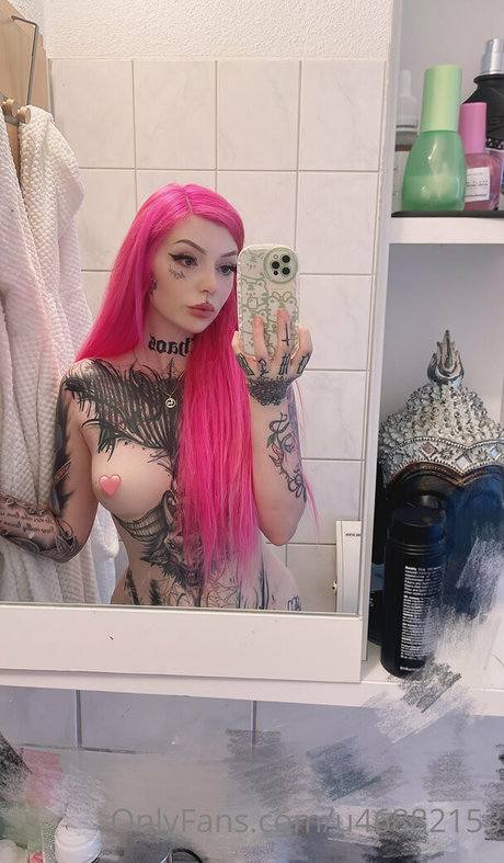 AlienxBaby photo 115