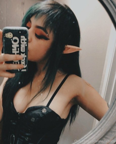 AlienxBaby photo 145