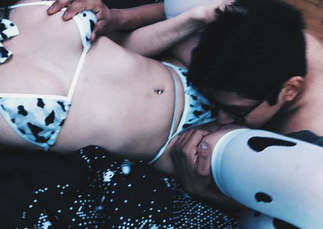 AlienxBaby photo 190