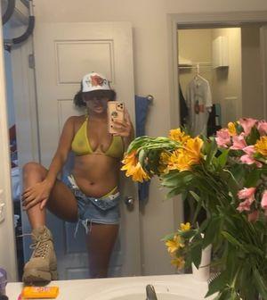 Alina Ali photo 4