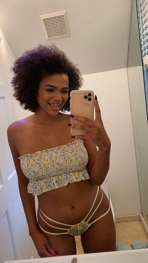Alina Ali photo 17