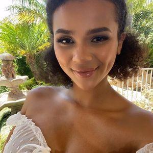 Alina Ali photo 29