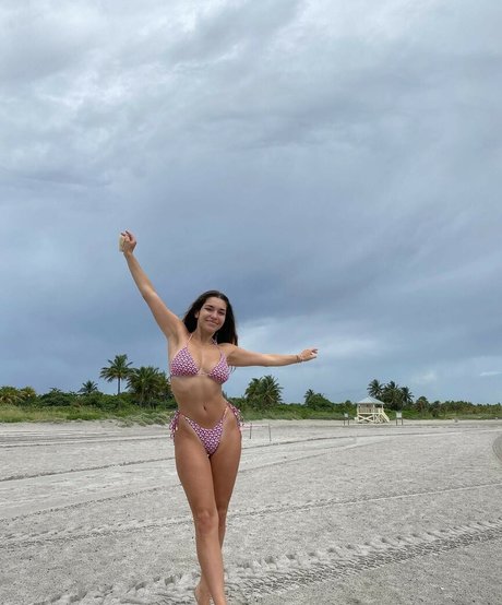 Alina Benun photo 31