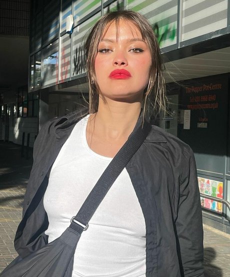 Alina Morozova photo 15