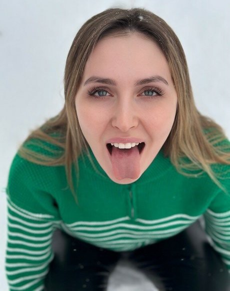 AlinaRai photo 47